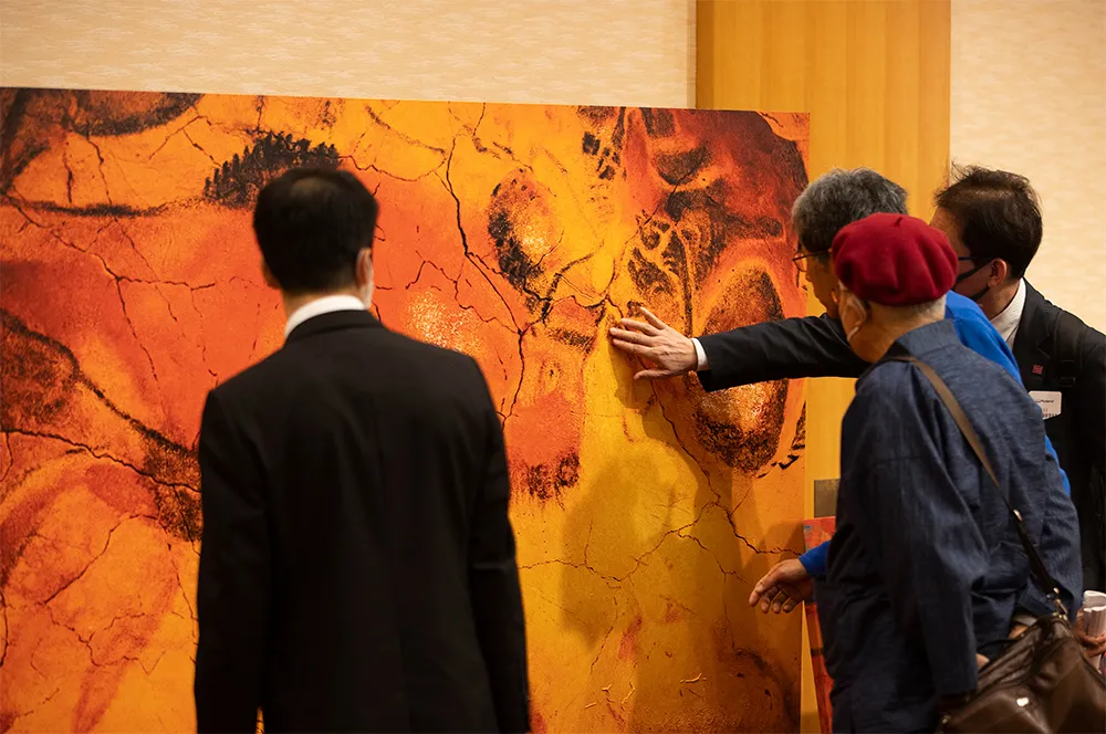 Attendees were able to directly touch the output samples.