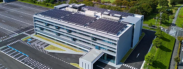 Effective Use of Resources and Contribution to a Low-Carbon Society