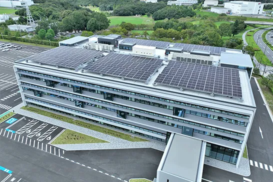 太陽光パネル（本社棟）BELS表示